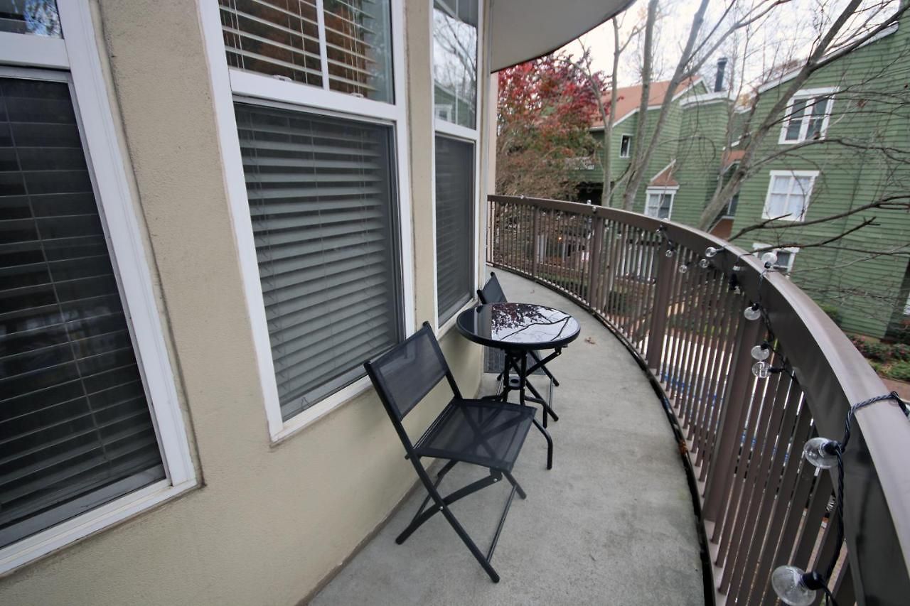 2br Uptown Park View With Free Parking Aparthotel *