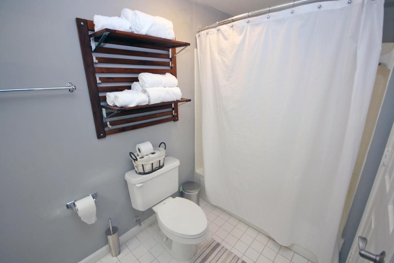 2br Uptown Park View With Free Parking Charlotte