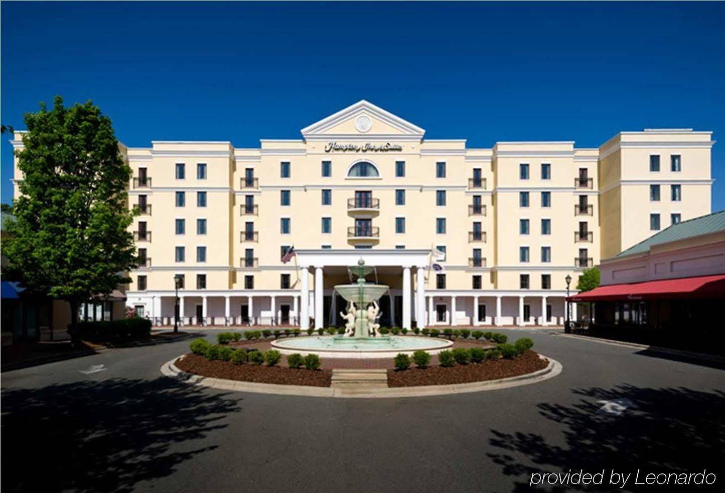 Hampton & South Park At Phillips Place 3*