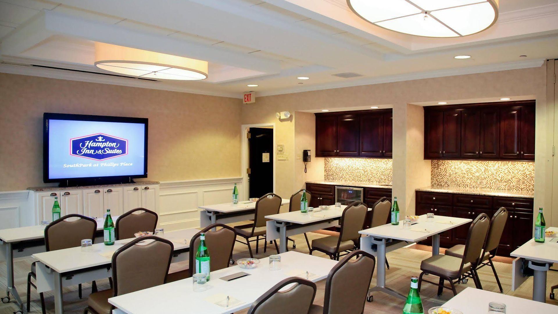 Hampton & South Park At Phillips Place 3*