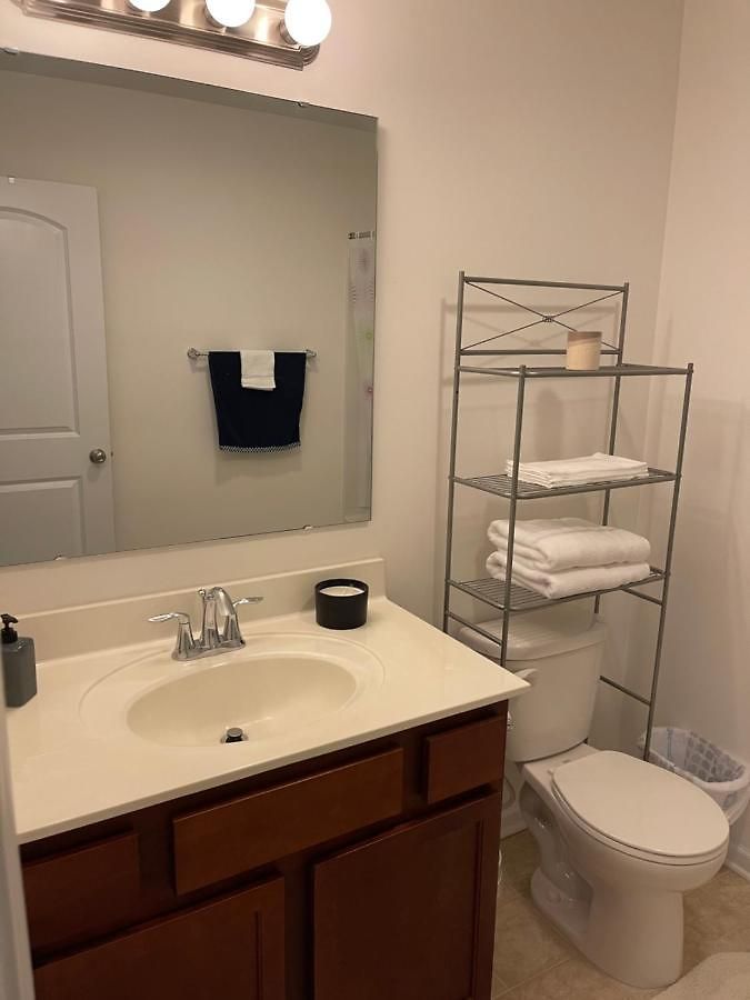 Spacious & Family Friendly 3br | 10 Min To Uptown Holiday home Charlotte