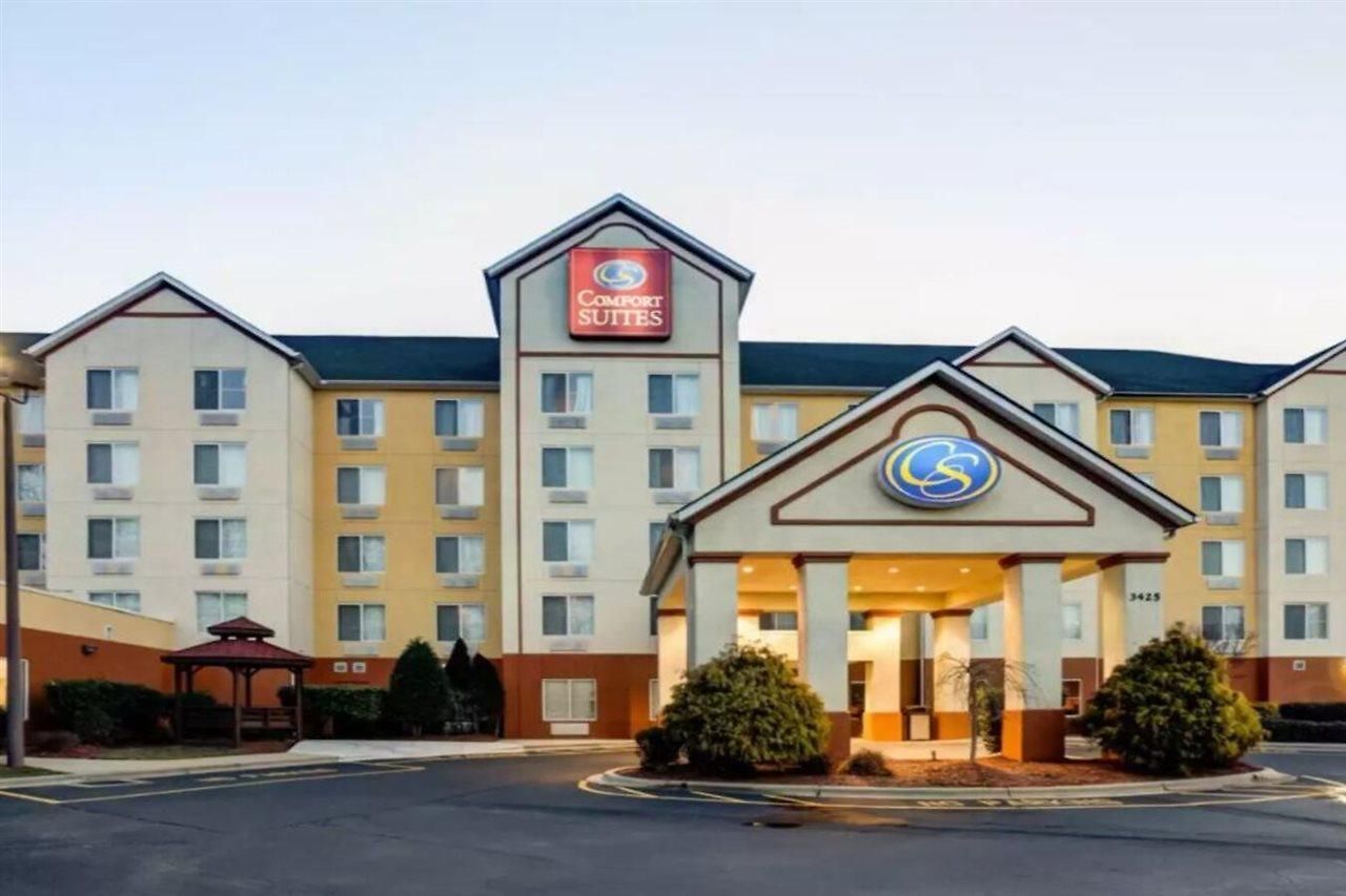 By Ihg