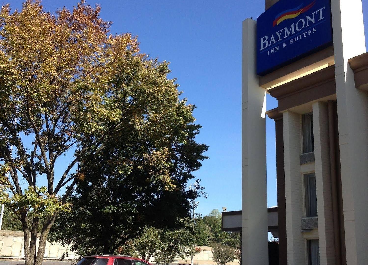 Hotel Baymont By Wyndham Charlotte-airport Coliseum 2*