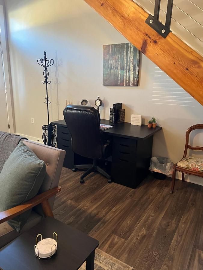 Uptown Townhouse -wifi-10 Min Walk To Spectrum Center *