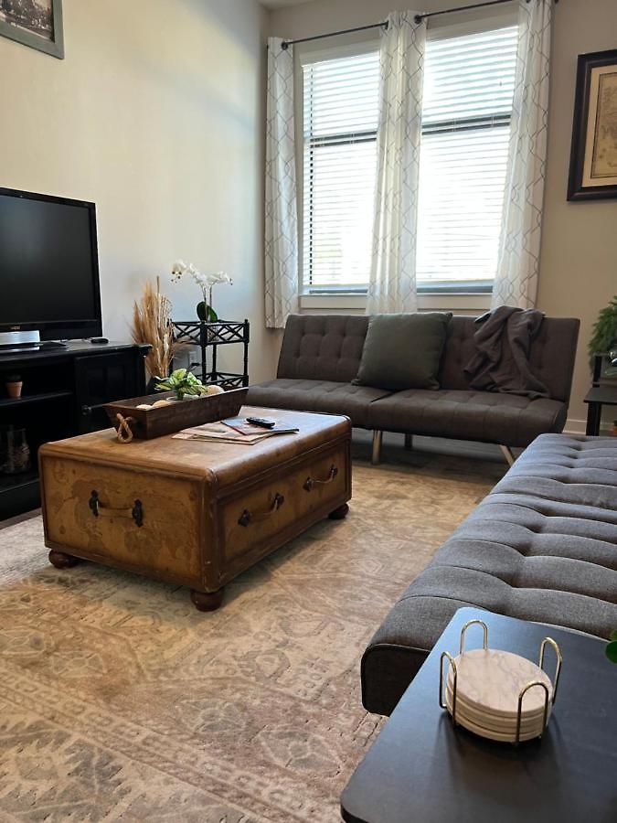 Uptown Townhouse -wifi-10 Min Walk To Spectrum Center * Charlotte