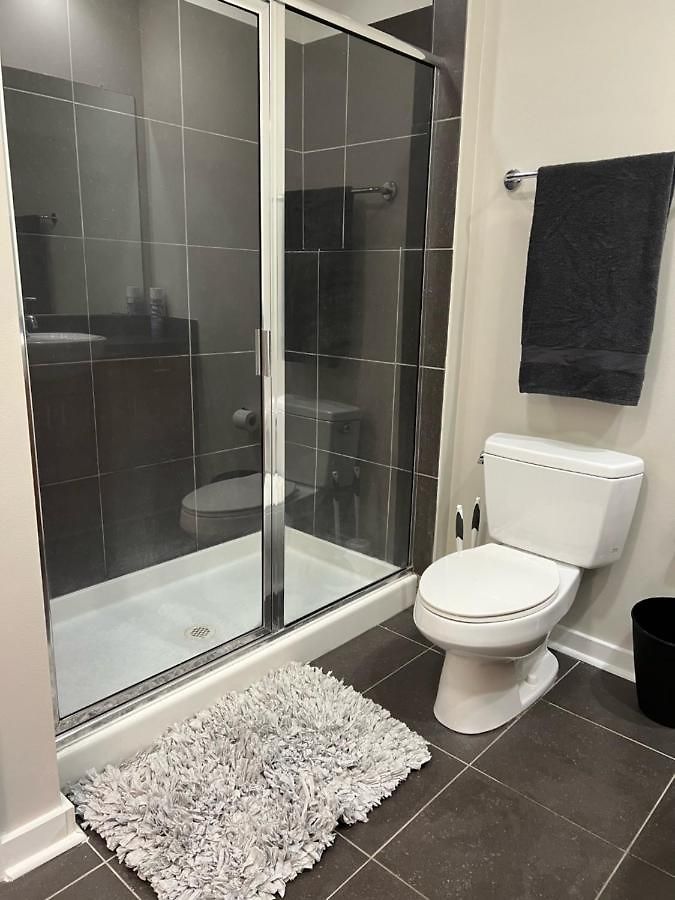 Uptown Townhouse -wifi-10 Min Walk To Spectrum Center