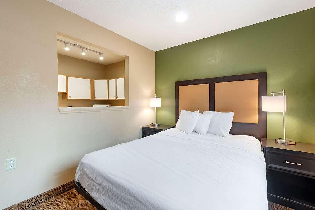 6 Charlotte, Nc - Tyvola Rd Executive Park 2* Charlotte