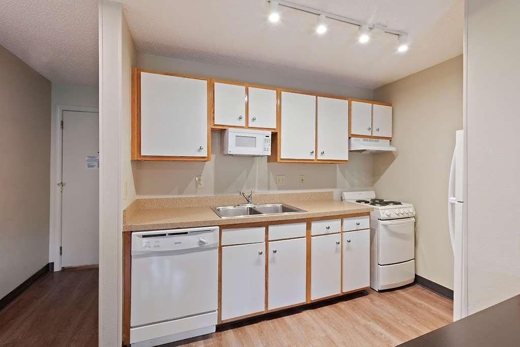 Hotel Extended America Select - - Place - E Mccullough Dr Charlotte