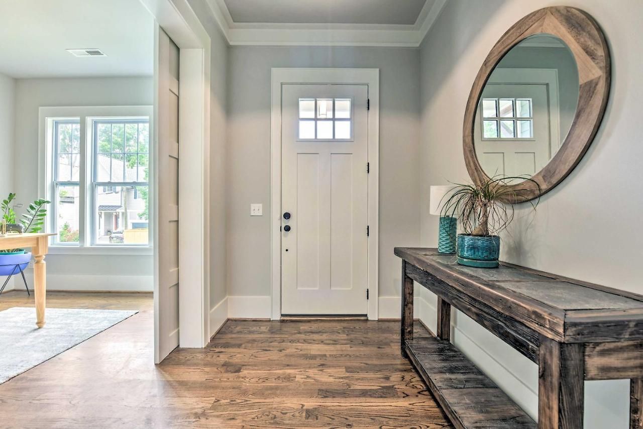 Holiday home Modern ~ 4 Mi To Downtown! Charlotte