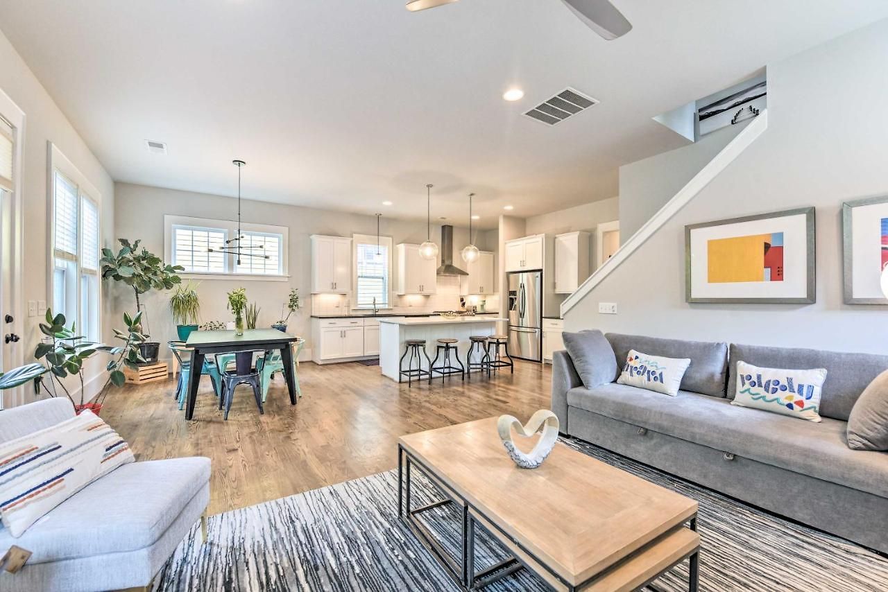 Modern ~ 4 Mi To Downtown! *