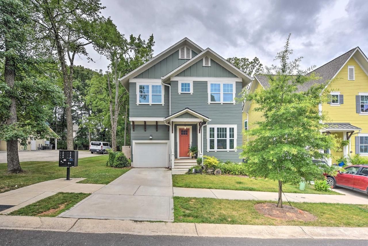 Holiday home Modern ~ 4 Mi To Downtown!