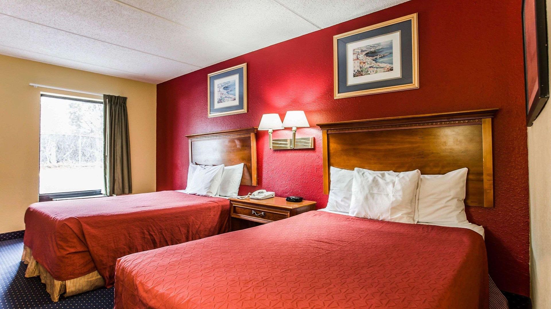 Inn Rodeway North End 2*