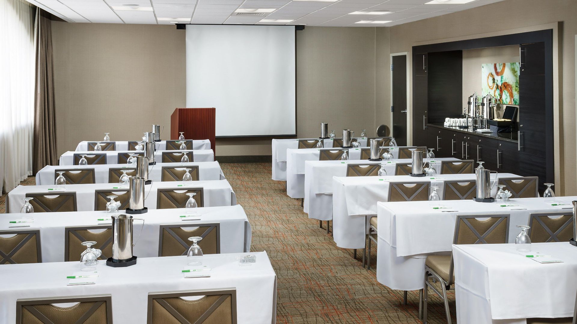 Hilton Garden Uptown