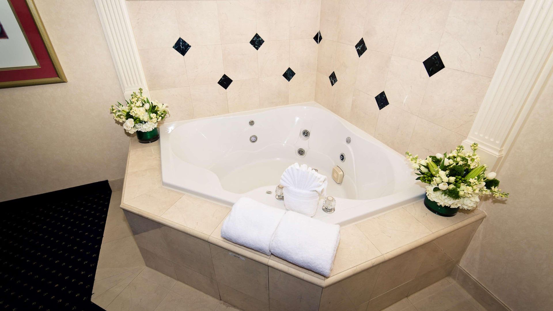 Hilton Garden Uptown Hotel