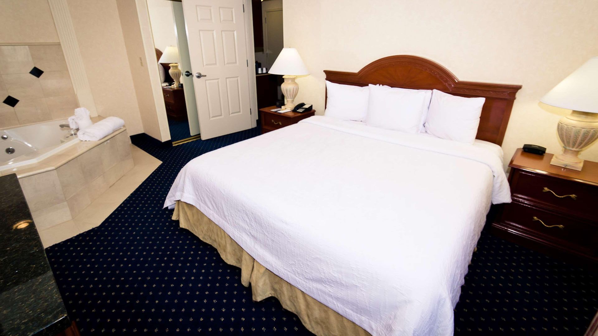 Hilton Garden Uptown