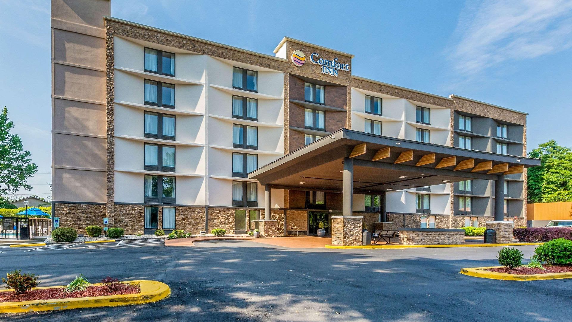 Inn Comfort Airport Uptown 3*