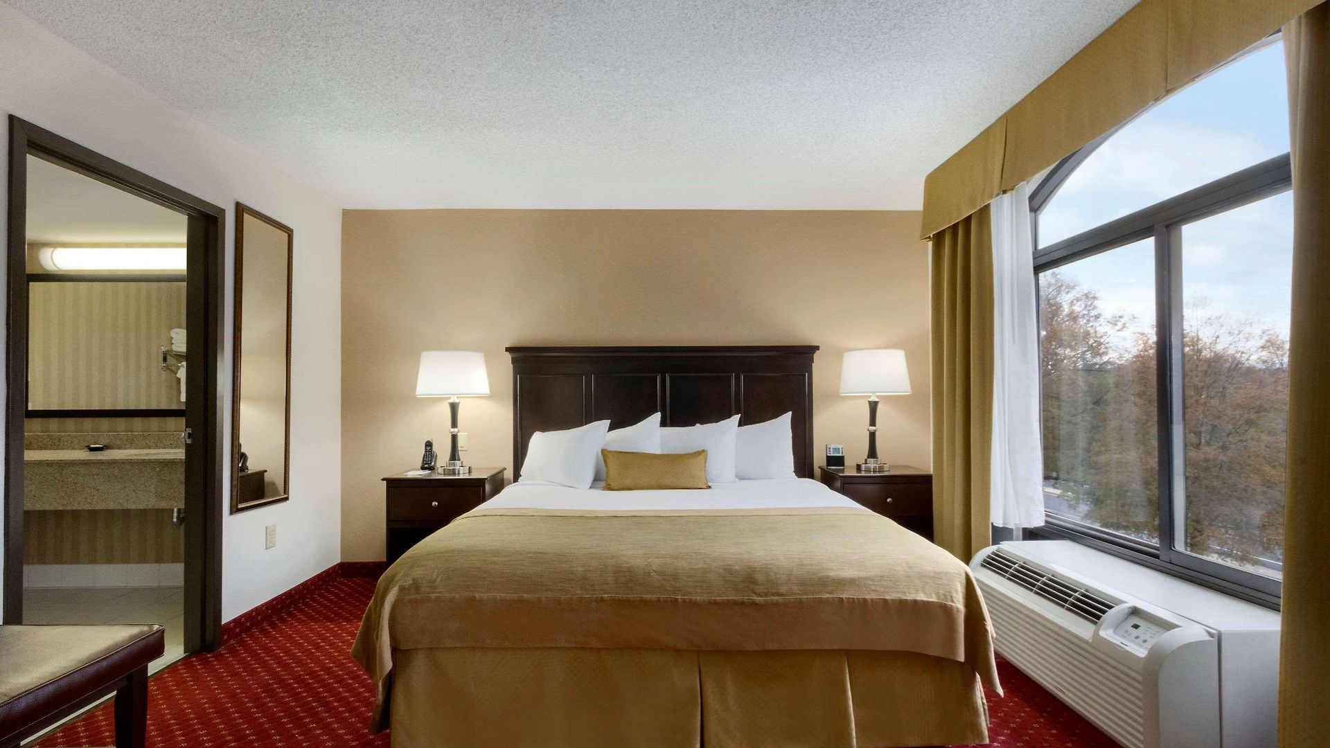 Spark By Hilton Tyvola I-77 3* Charlotte