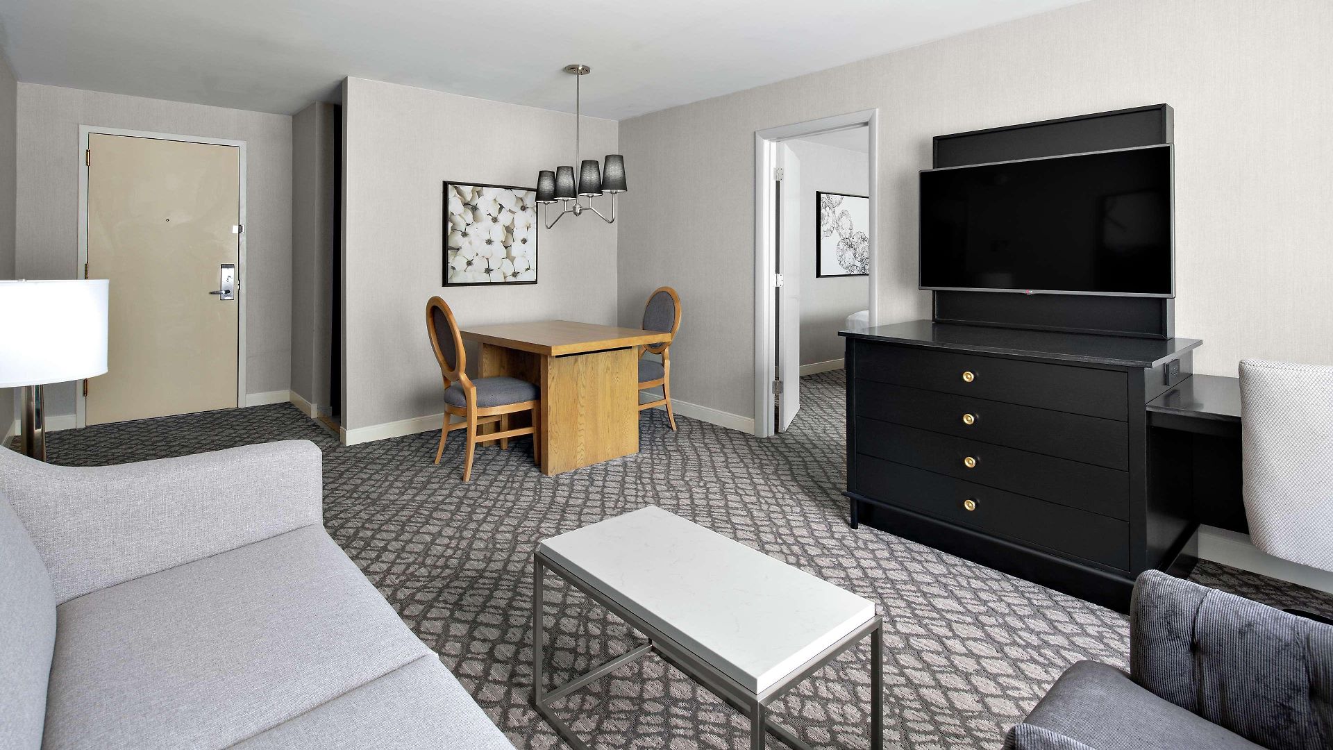 Doubletree By Hilton Charlotte/southpark Hotel 3*