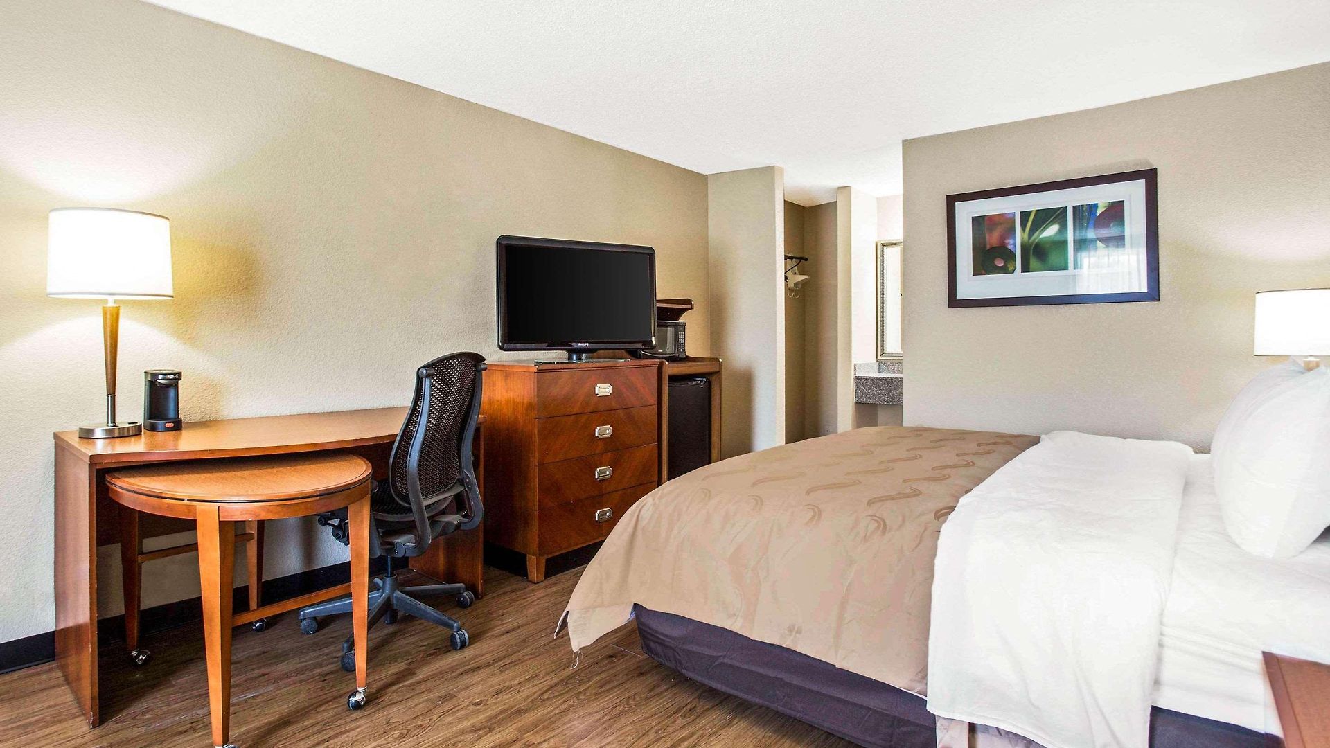 Quality & Area Hotel Charlotte