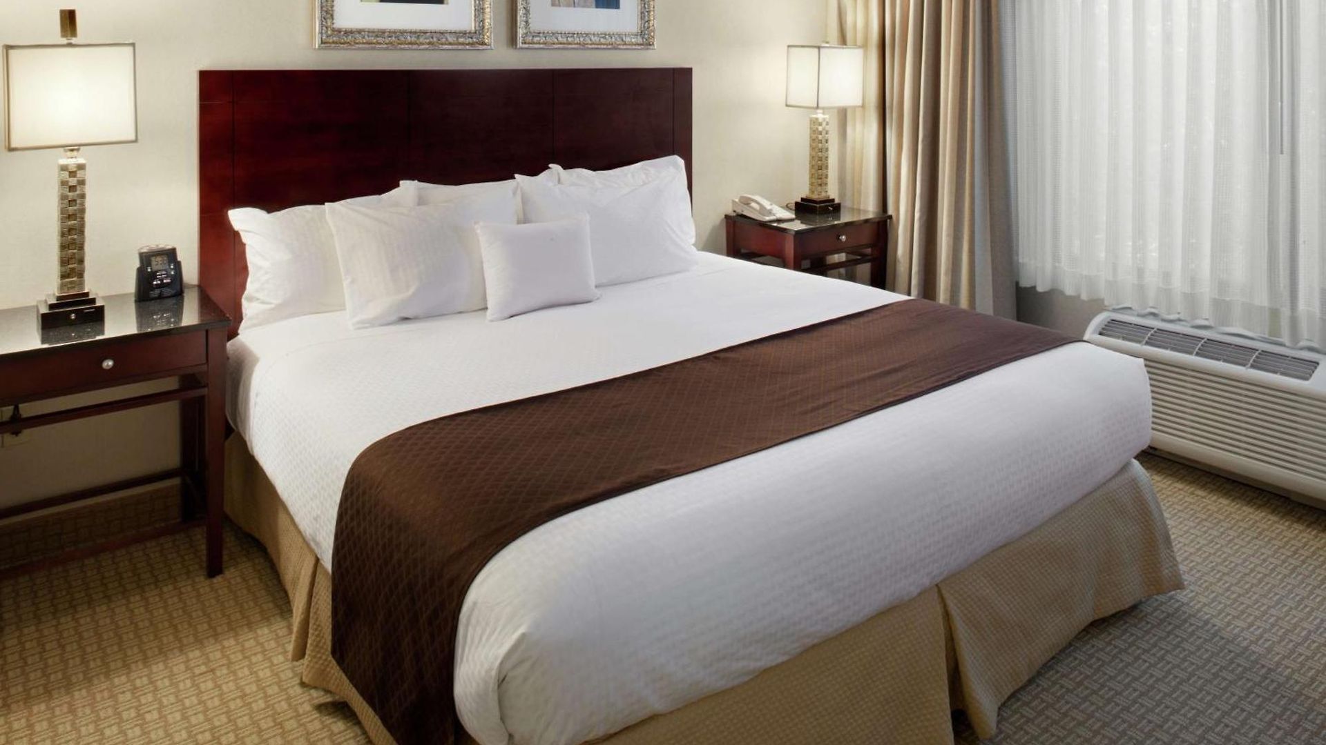 Doubletree By Hilton Airport Hotel Charlotte