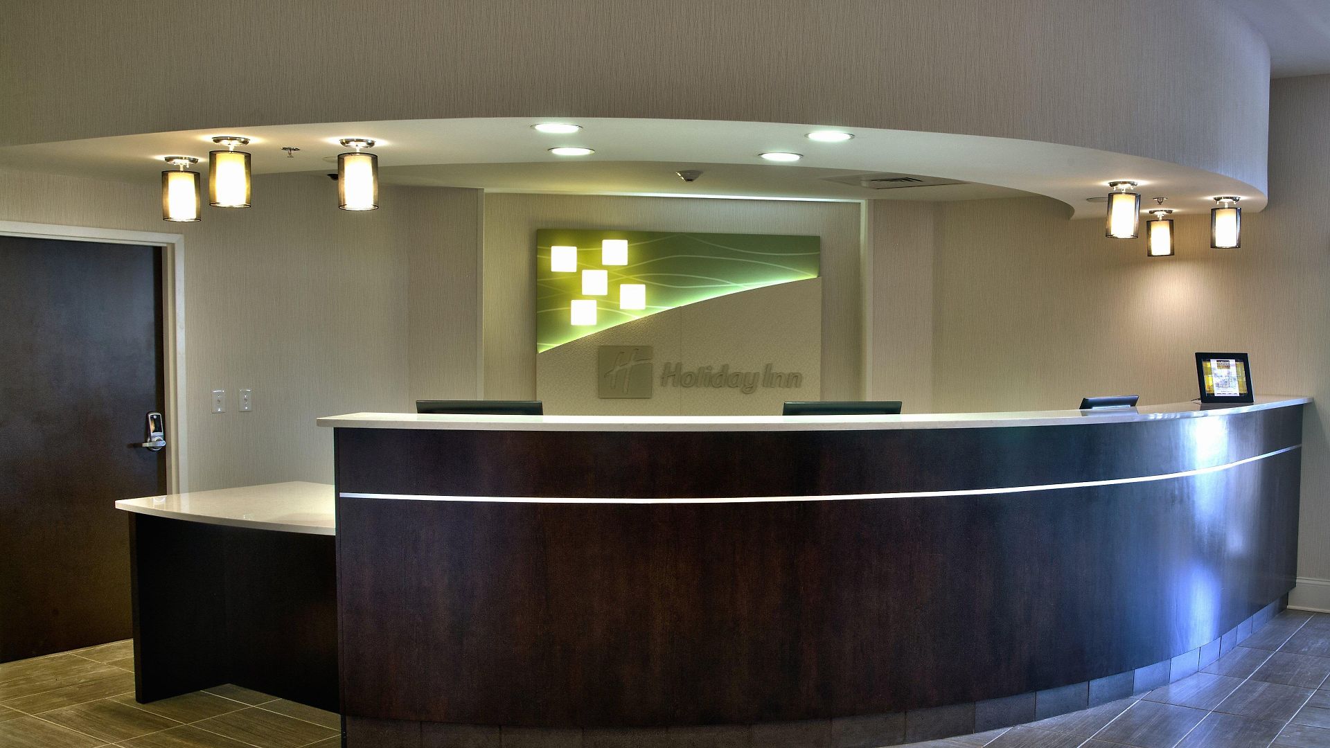 Hotel Doubletree By Hilton Airport Charlotte