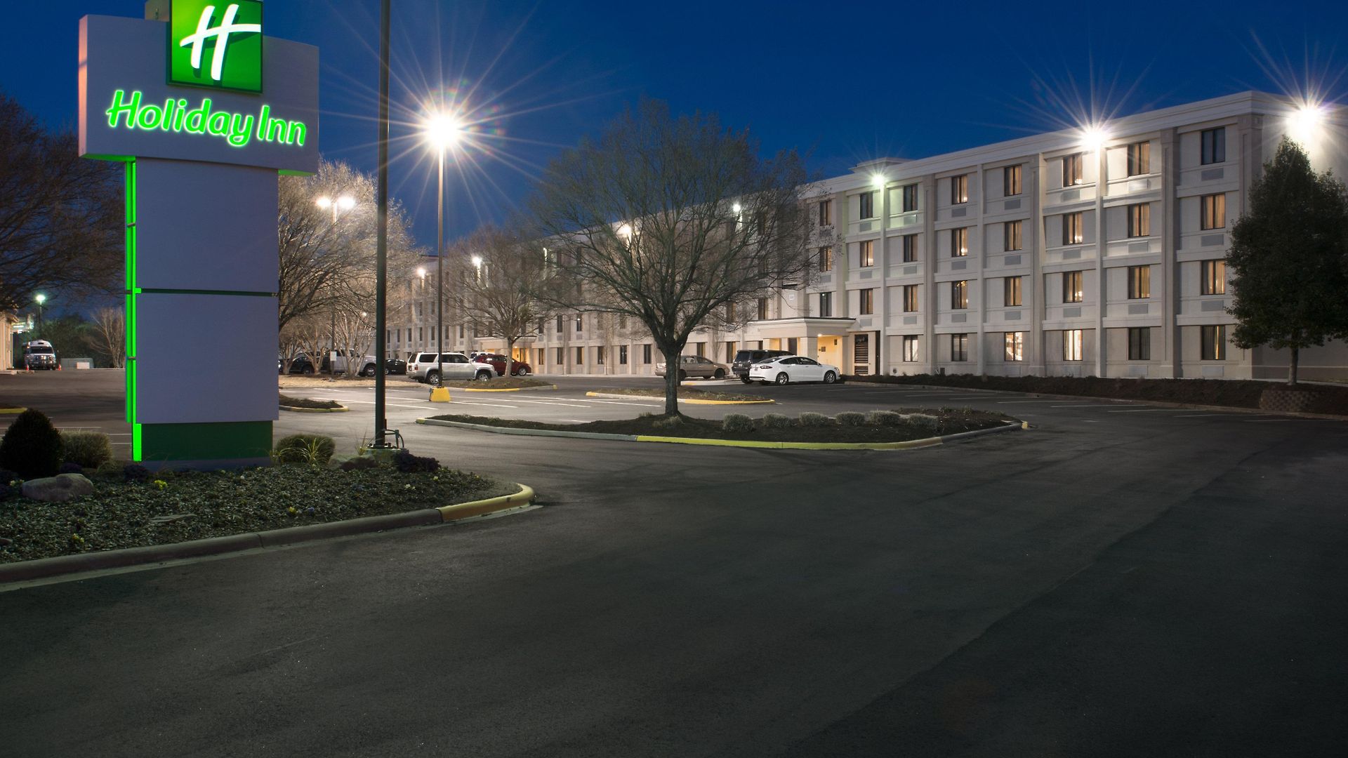 Doubletree By Hilton Airport Hotel 4*
