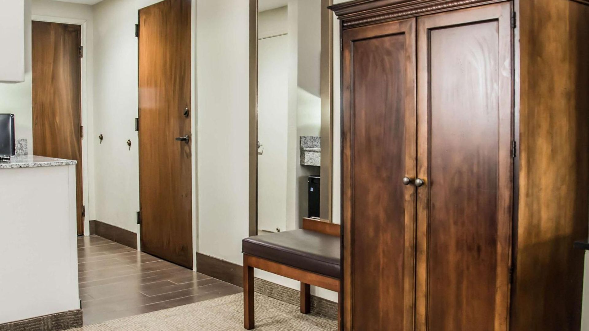 Hotel Comfort - Research Park 4*