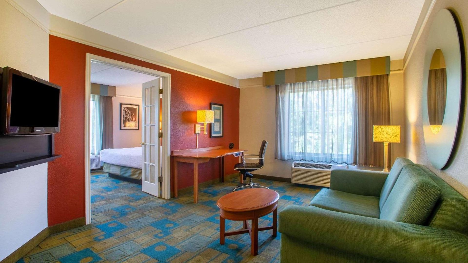 La Quinta By Wyndham Airport South Hotel