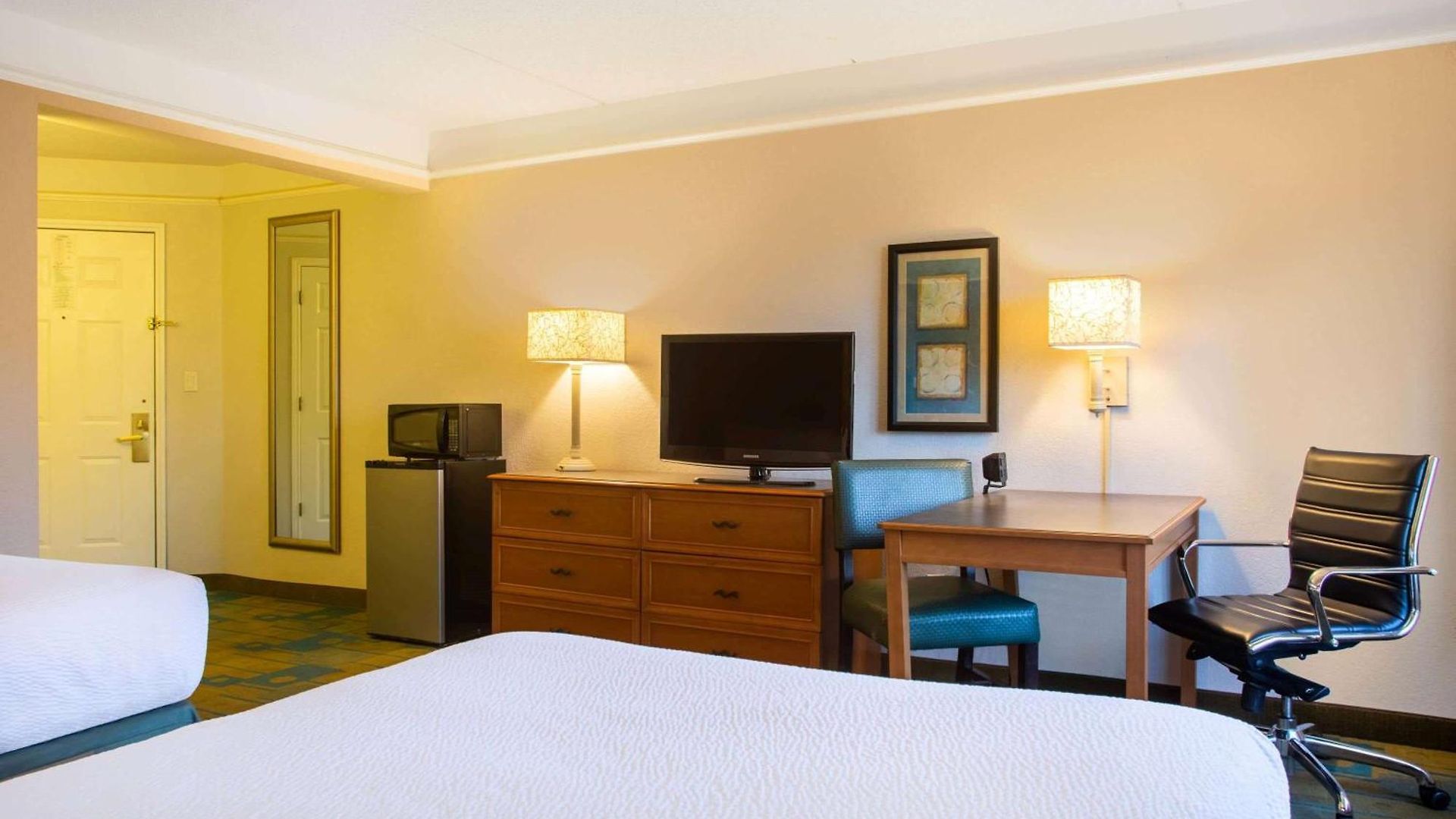 La Quinta By Wyndham Airport South Hotel