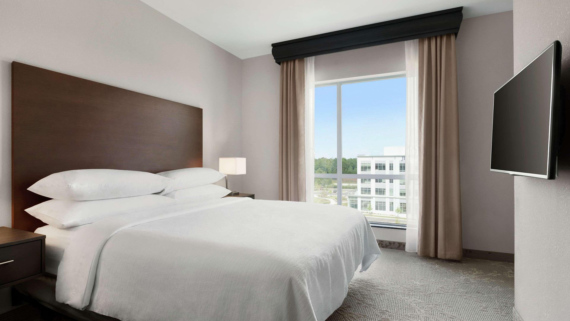 Hotel Embassy Charlotte/ayrsley 4*