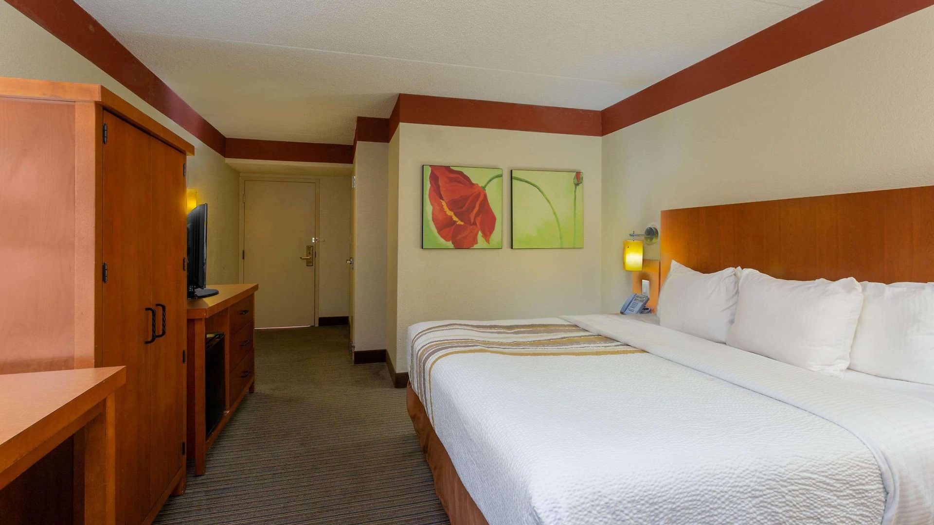 Spark By Hilton Airport North Hotel 3*