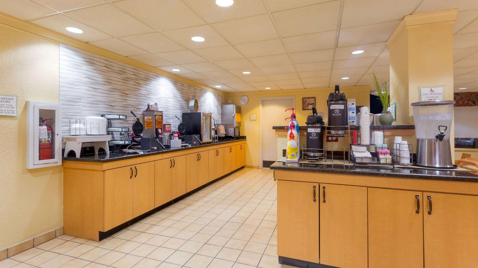 Spark By Hilton Airport North 3*