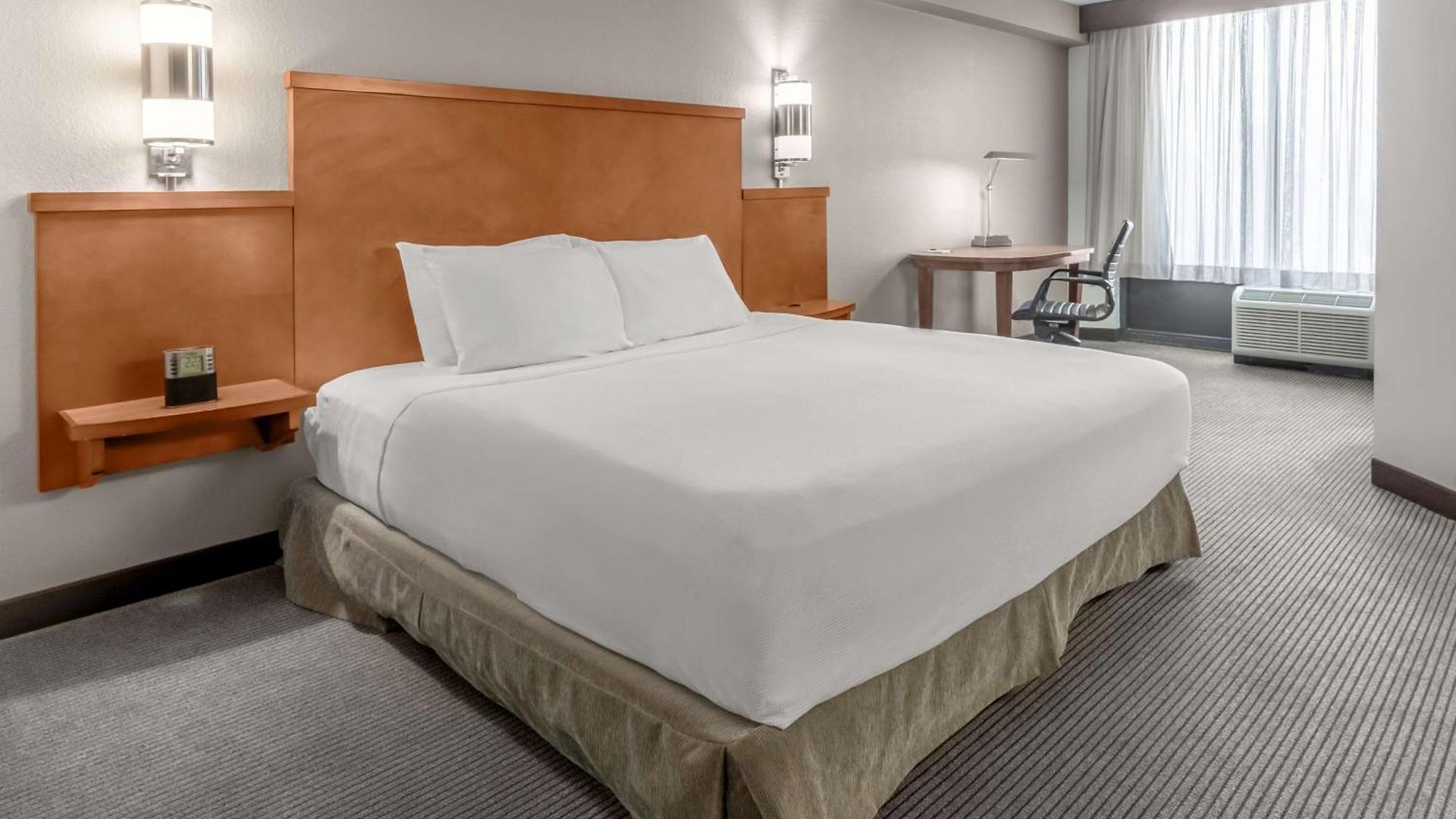 Hotel Hyatt Place Airport Billy Graham Parkway 3*