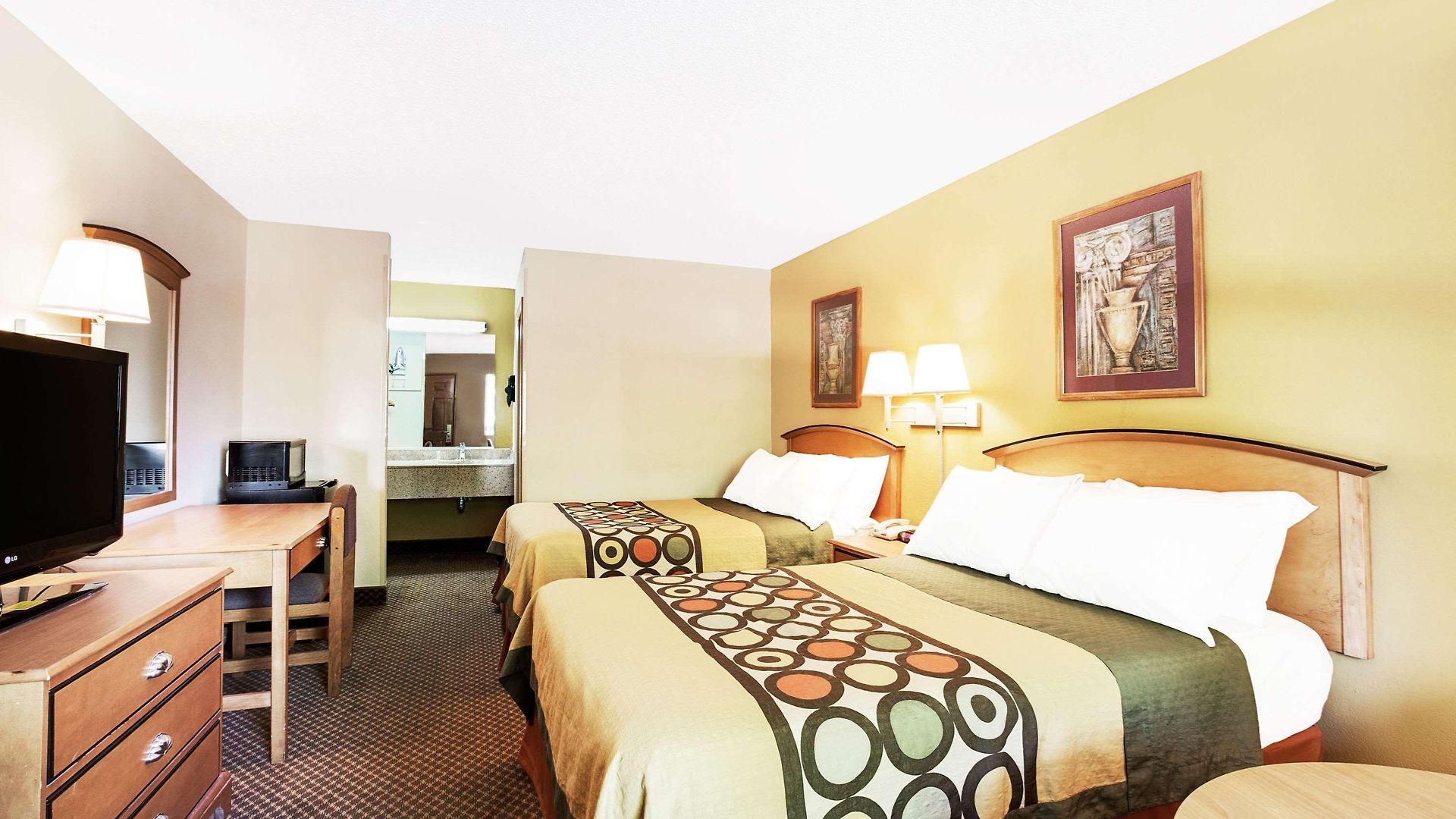 Motel Super 8 By Wyndham Downtown Area