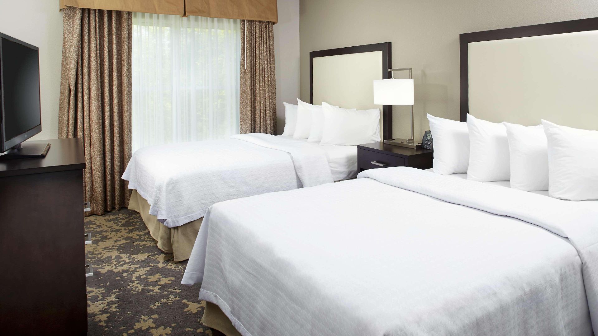 Hotel Homewood By Hilton Airport