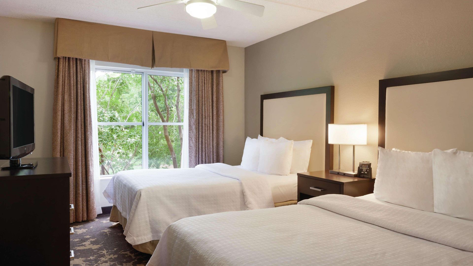 Homewood By Hilton Airport