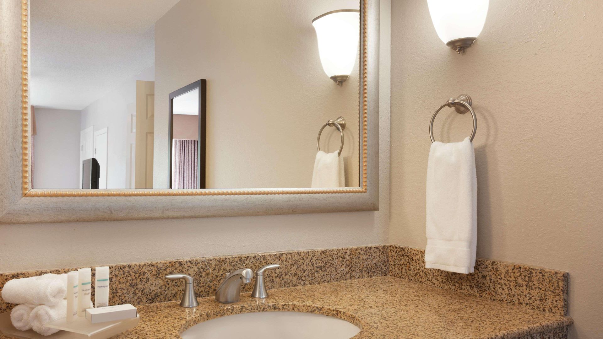 Homewood By Hilton Airport Hotel