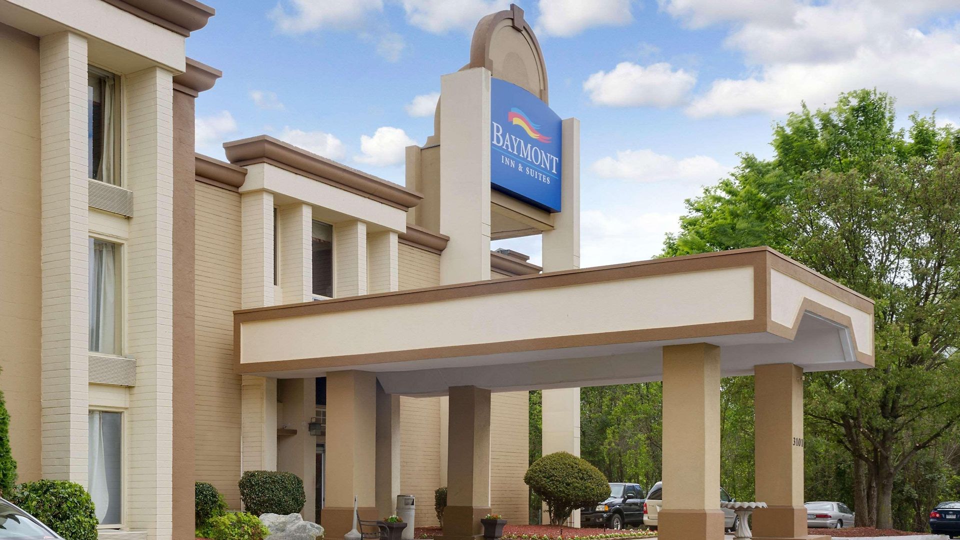 Hotel Baymont By Wyndham Charlotte-airport Coliseum 2*