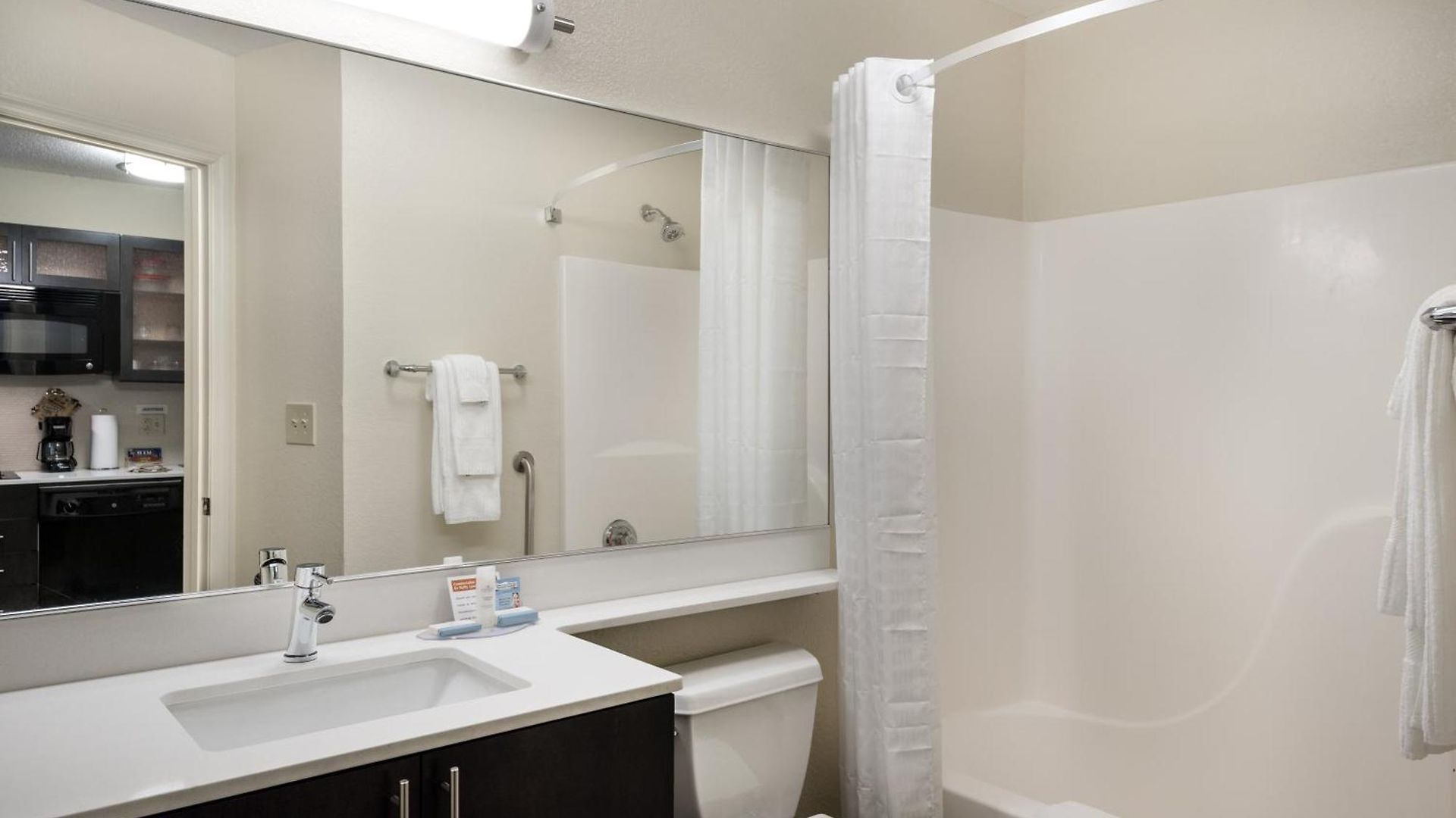 Candlewood - - Arrowood By Ihg Hotel