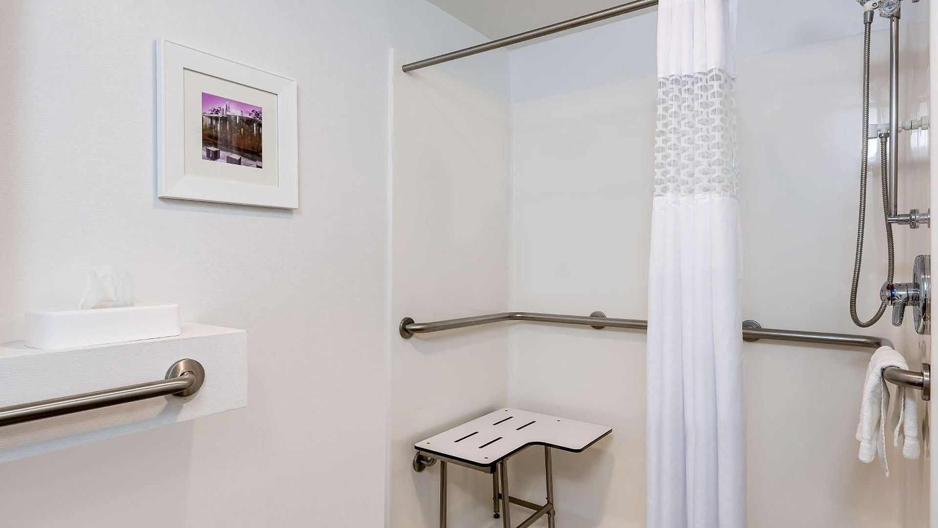 Hotel Hampton Uptown 3*