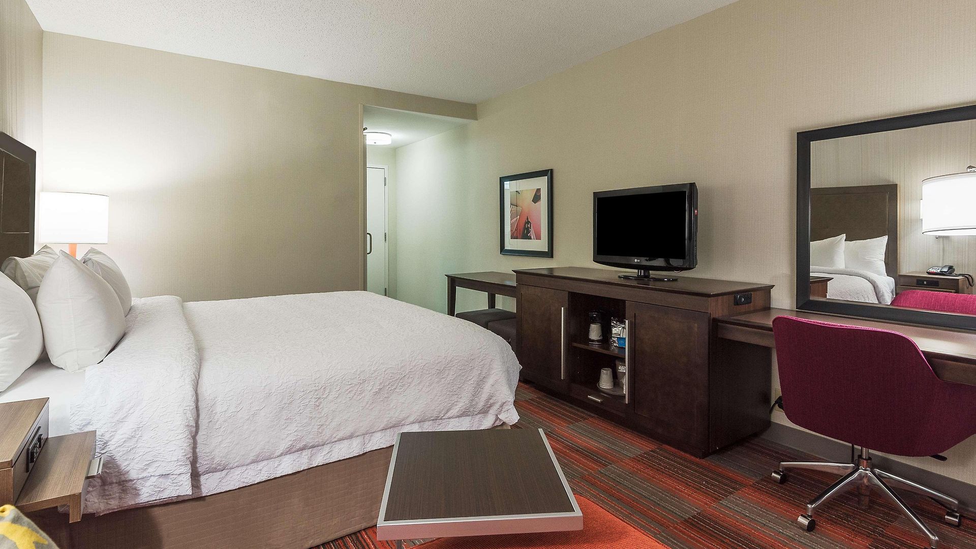 Hampton Uptown Hotel
