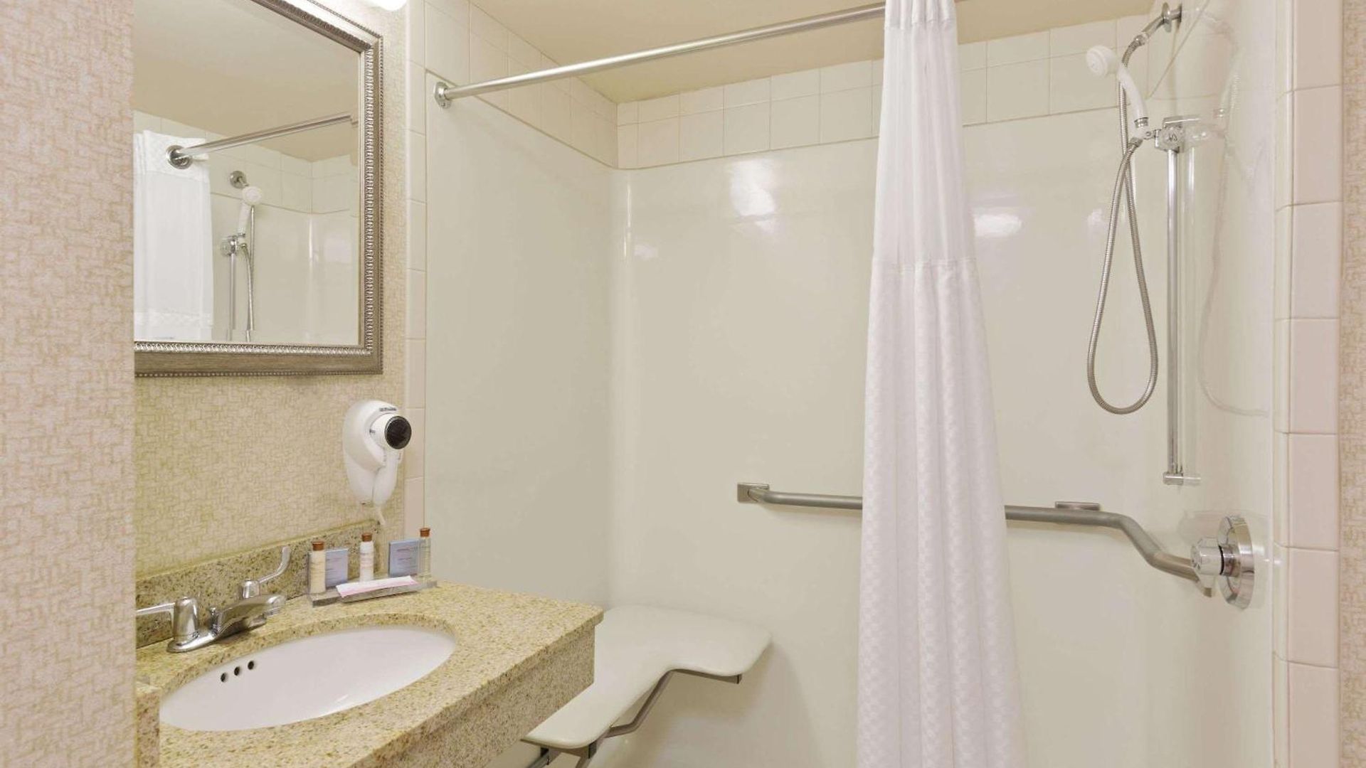 Hotel Wingate By Wyndham Airport Charlotte