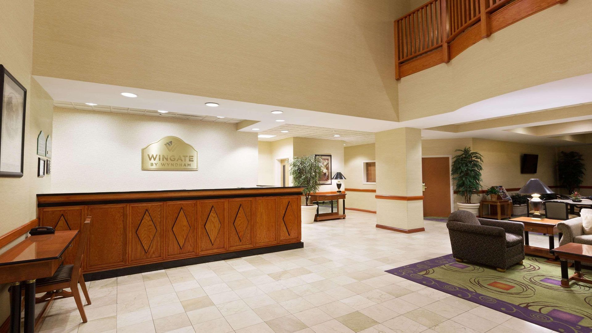 Hotel Wingate By Wyndham Airport 3*