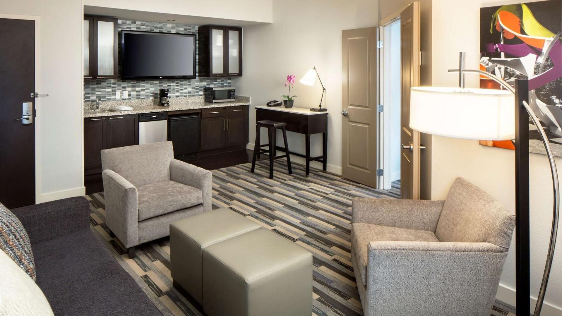 Hyatt House Center Hotel