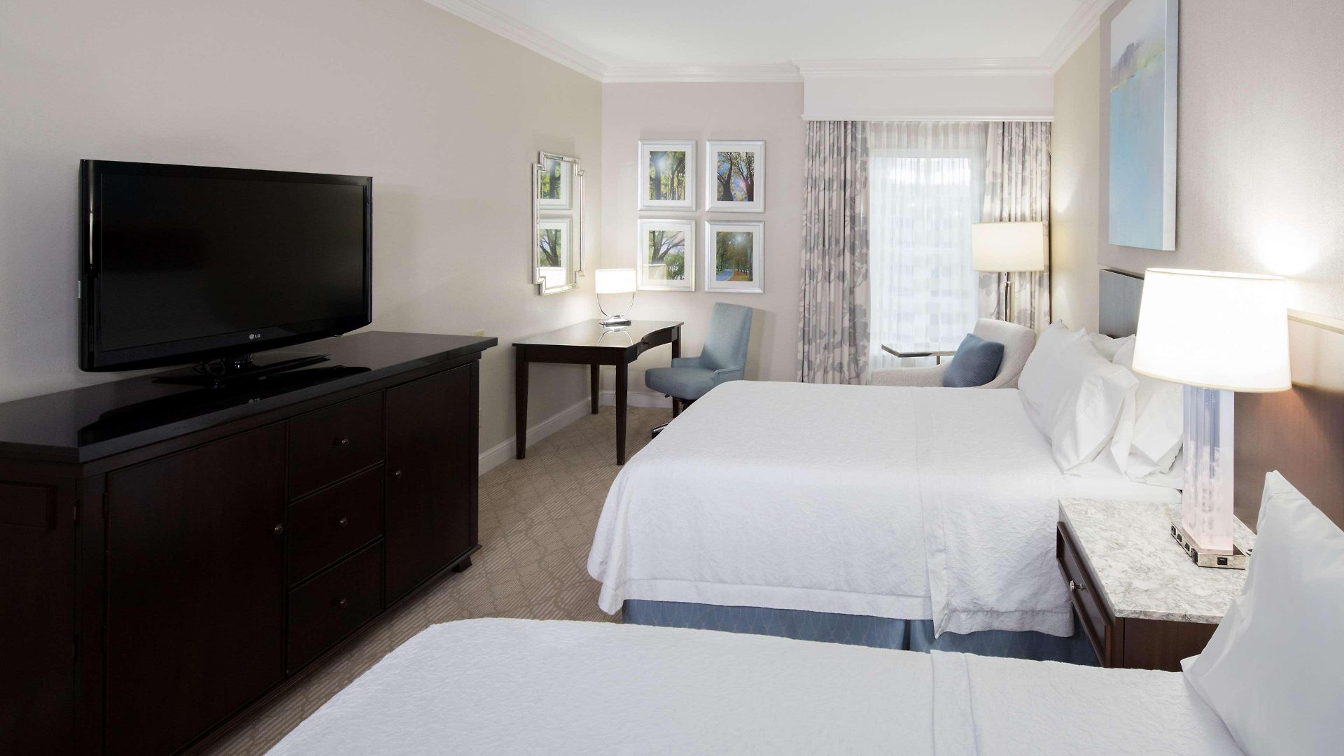 Hampton & South Park At Phillips Place 3*