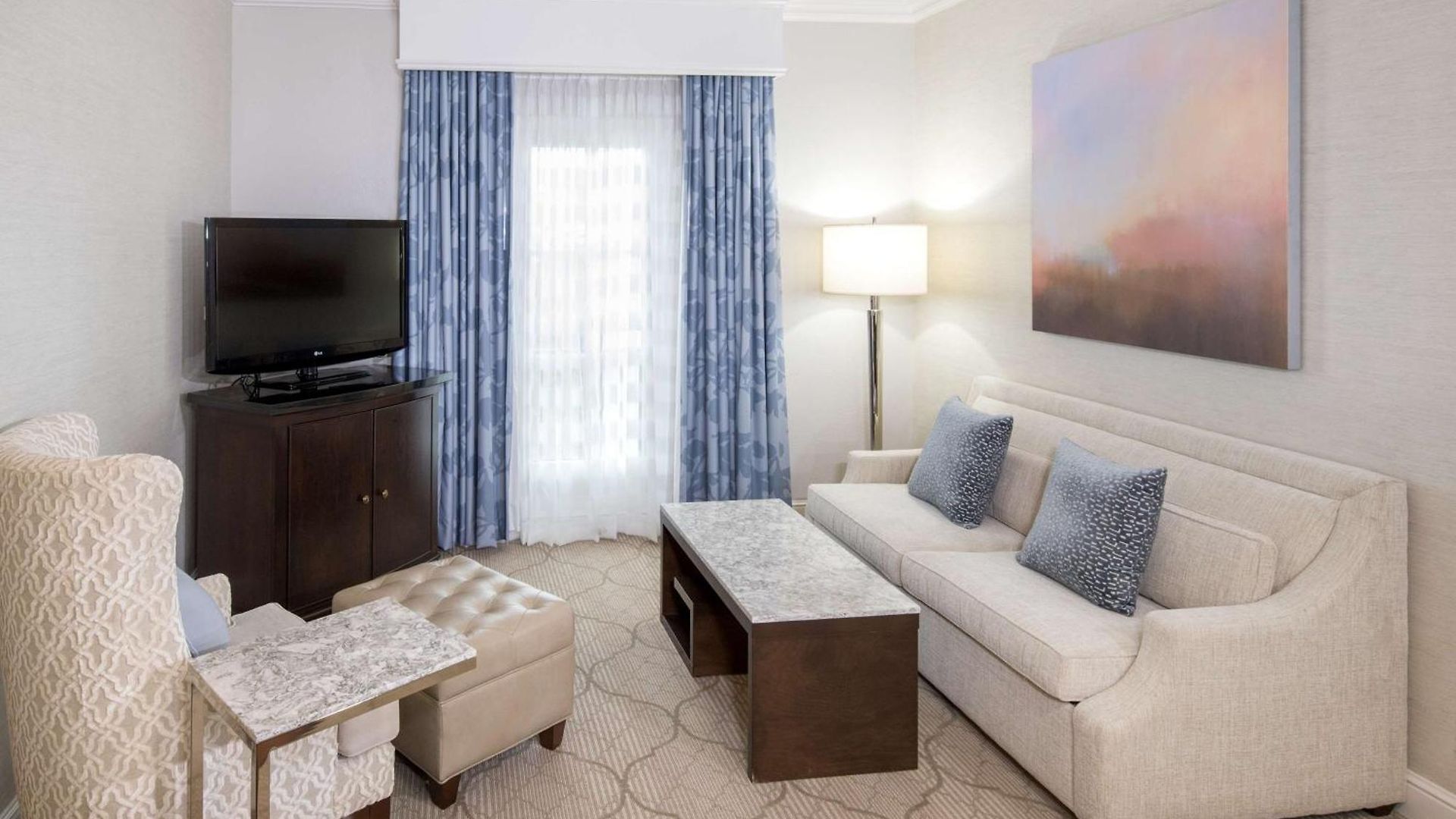 Hampton & South Park At Phillips Place Hotel