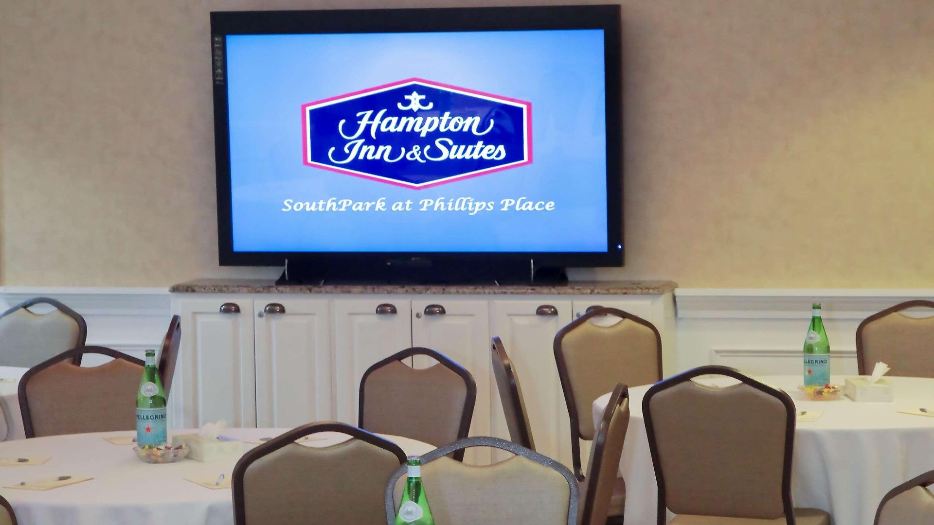 Hampton & South Park At Phillips Place Hotel Charlotte