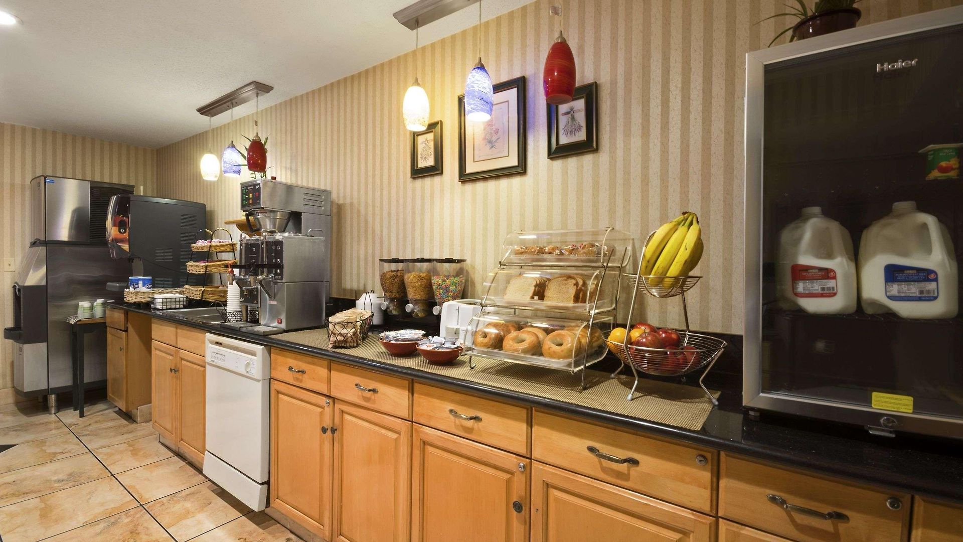 Microtel By Wyndham Airport Hotel Charlotte