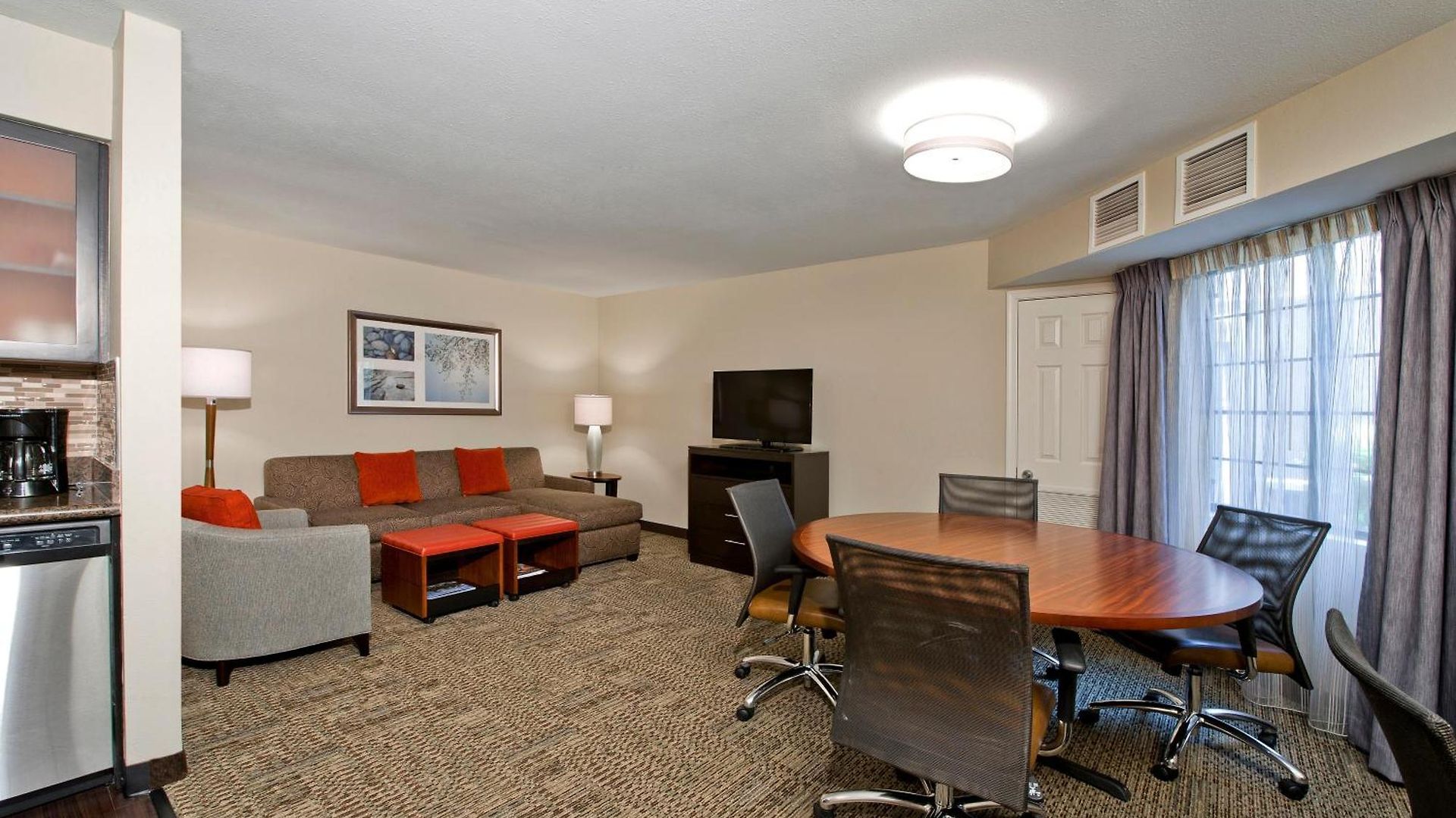 Staybridge - Ballantyne By Ihg