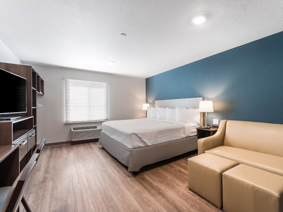 Extended America Select - - Northlake Charlotte